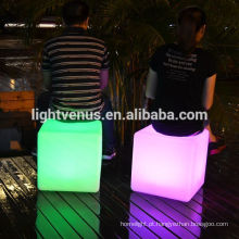 China Manufactuer 30cm mesa cubo de LED rgb ip68 luz jardim